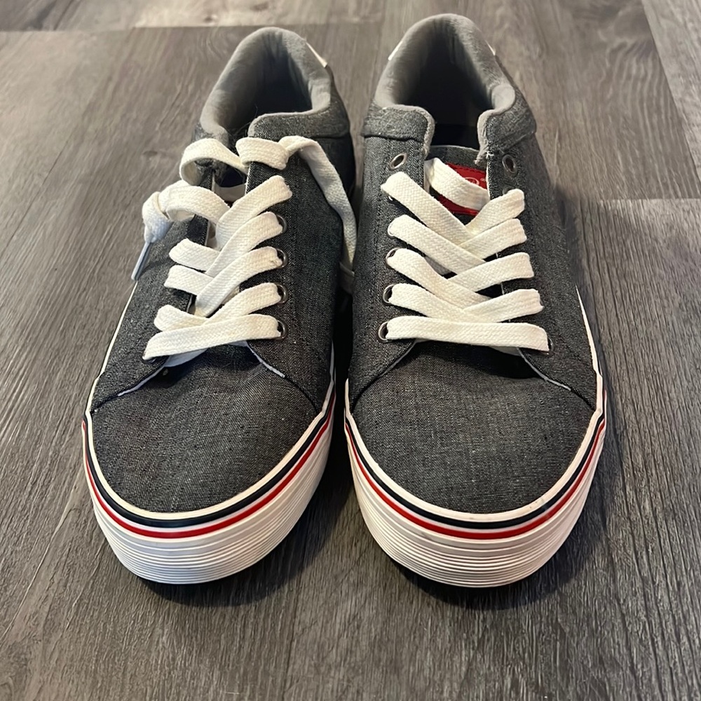 NWT penguin shoes